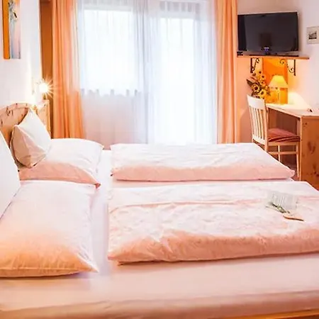 Haus Petersmann Pensionat 3*